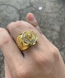 Nhẫn Versace đính hột